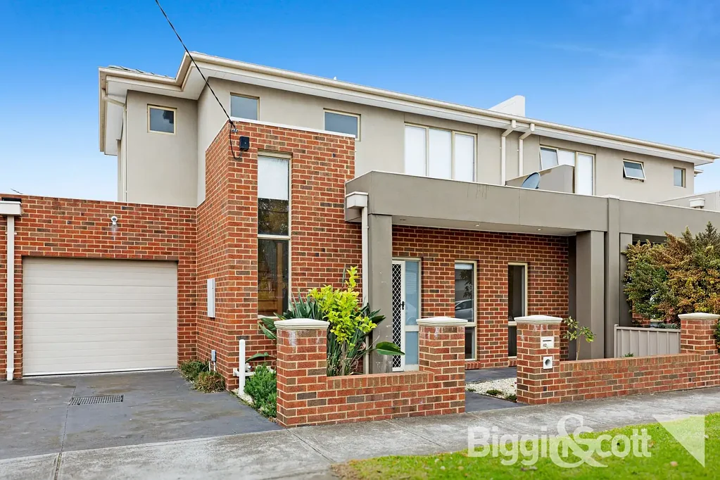 FABULOUS FAMILY HOME