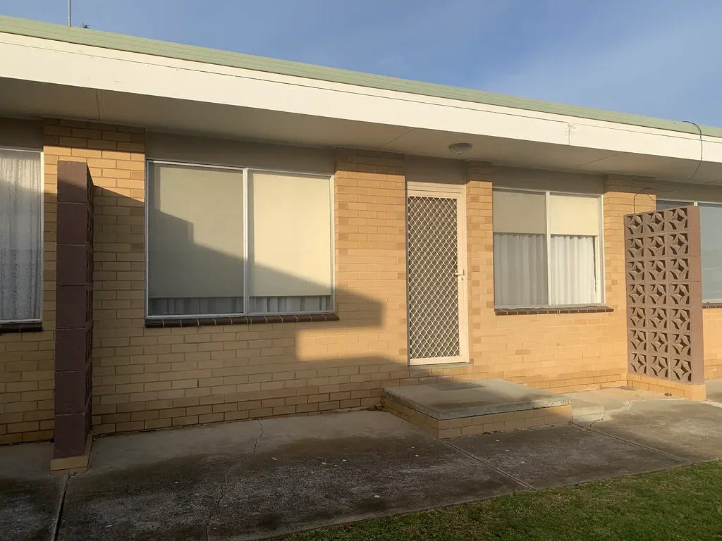 ONE BEDROOM UNIT