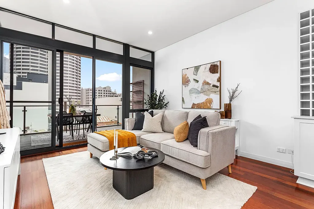 Perth 2Kwarto Modern Comfort Meets Historic Charm  Spacious City Apartment