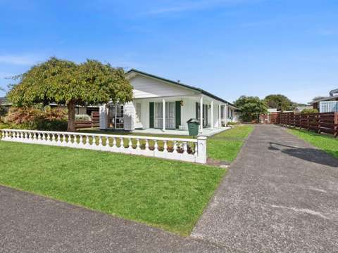Matamata 3房  Charming And Practical Home With Road Appeal