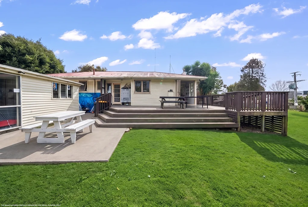 Mangere East 3બેડરૂમ BUY ONE OR BOTH - A Rare Mangere East Opportunity!