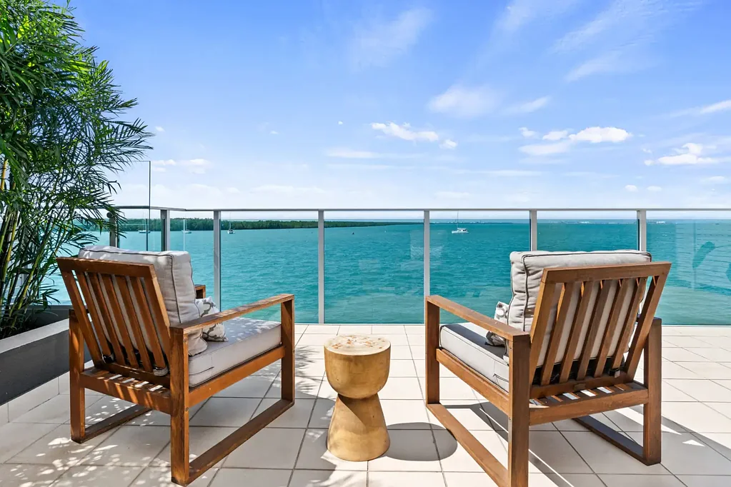 Stuart Park 3Phòng ngủ Absolute Waterfront Position with Breathtaking Views