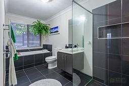 14 Adelaide Crescent, Ormeau Hills