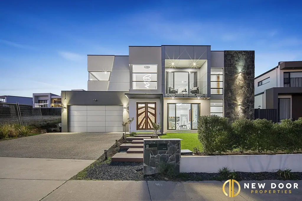 Throsby 6Kwarto Luxury, Space & Flexibility in Sought-After Throsby