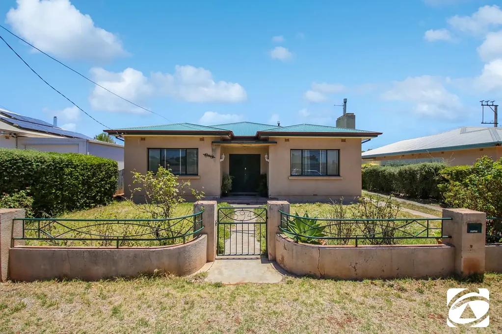 594 Radium Street, Broken Hill, NSW 2880