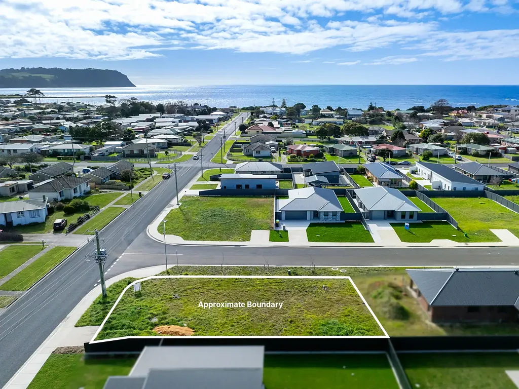 Wynyard Rare 558m² Corner Block – Walk to Wynyard Beach