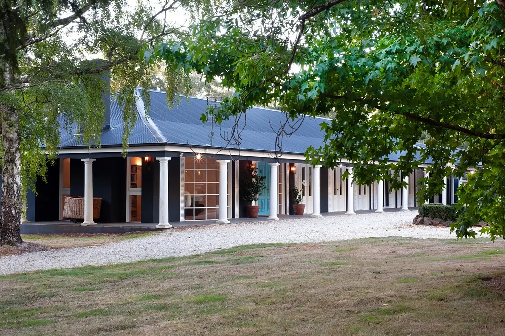 Trentham 4 Bedroom The Pond House and Pond Cottage Trentham – A Private Sanctuary with Stunning Lake Views and Luxe Living