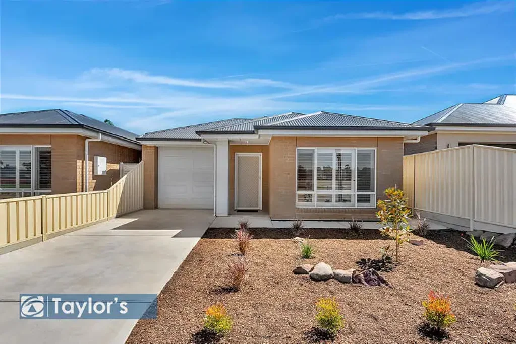 MODERN COMFORT IN A PRIME LOCATION