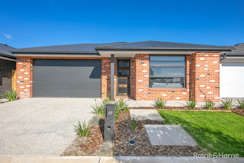 69 Touriga Circuit, Sunbury, VIC 3429