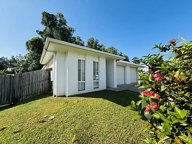 Mission Beach 5Habitaciones Beachside Duplex Returning $840/pw !