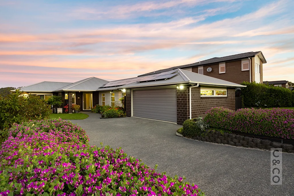 96 Pohutukawa Parade, Riverhead, Rodney, Auckland
