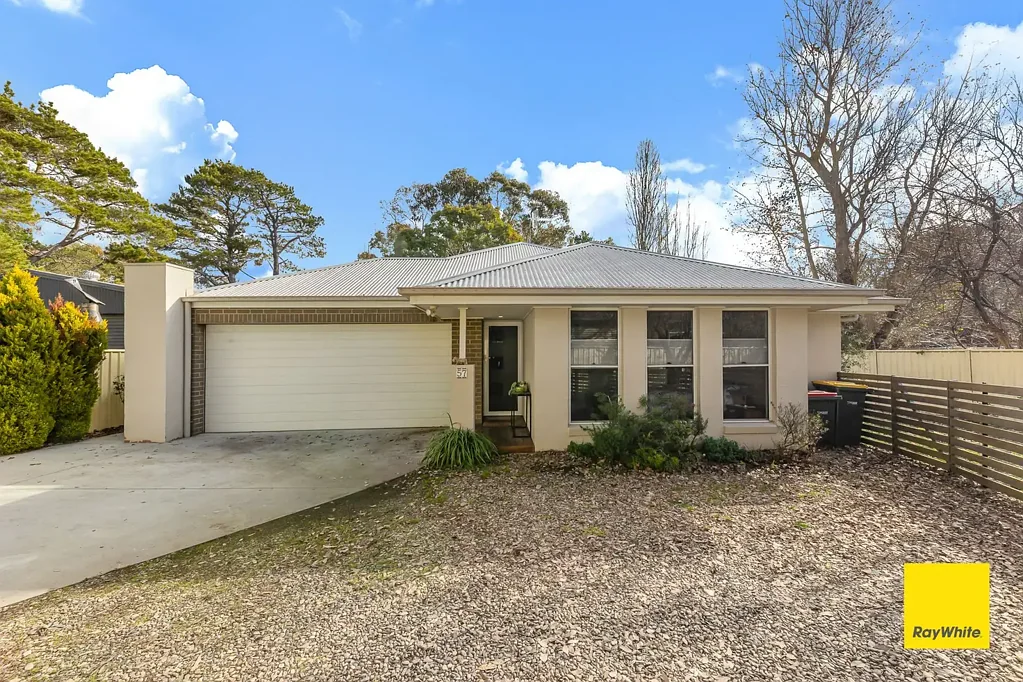 Bungendore 4 Bedroom Modern living in one of Bungendore's most private locations