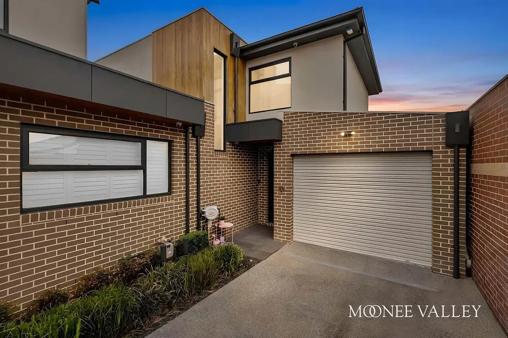 4/3 Alexander Street, Avondale Heights, VIC 3034, 3 slaapkamers, 2 badkamers, Townhouse