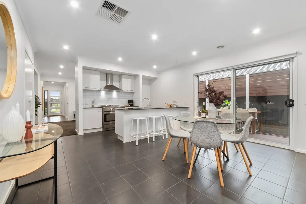 Cranbourne East 4બેડરૂમ The Home You've Been Waiting For
