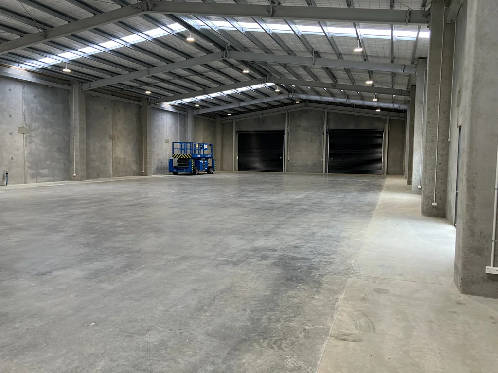 Stoke Premium industrial location, A-grade warehouse