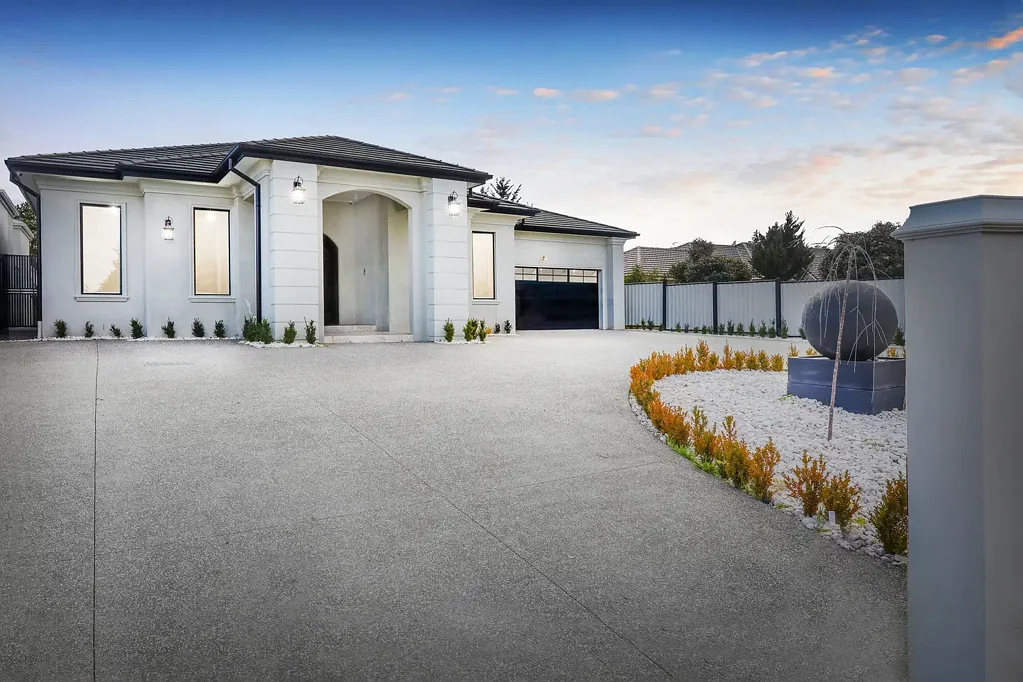 2/1 Cupar Place, Greenvale, VIC 3059
