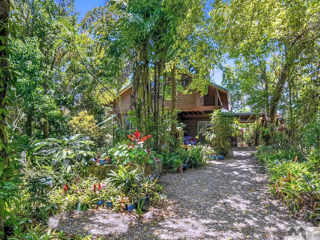 34 David Street, Machans Beach, QLD 4878