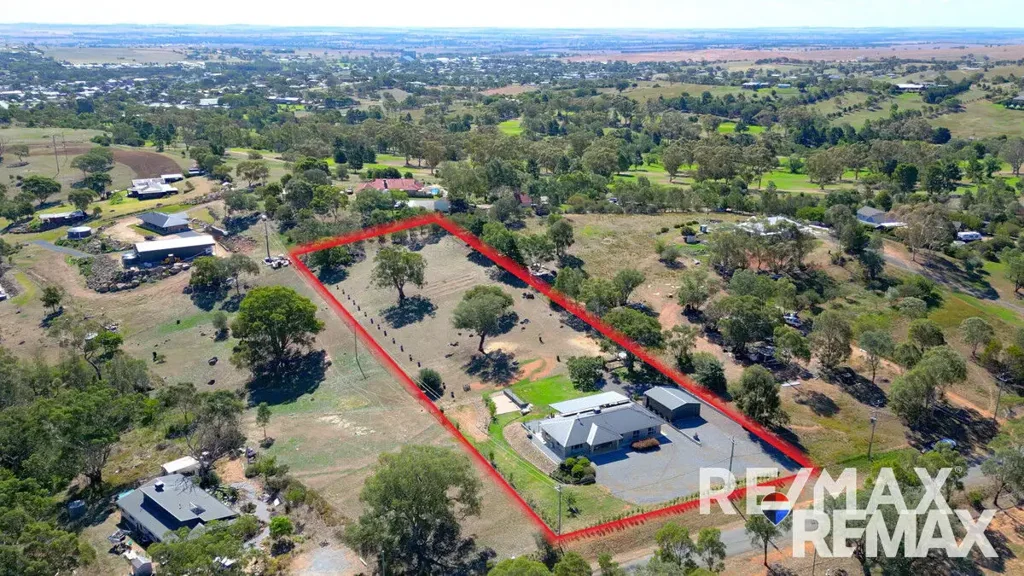 Junee 4Habitaciones Semi- Rural Living With Modern Comfort