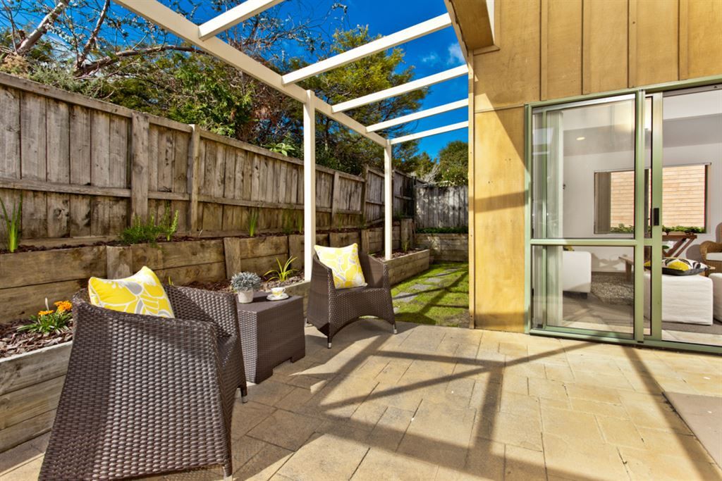 4/34 Waipuia Place, Greenhithe, Auckland - North Shore, 2 phòng ngủ, 1 phòng tắm