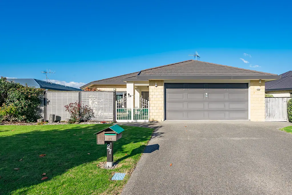 27 San Priamo Place, Paraparaumu Beach, Kapiti Coast, Wellington
