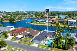 19 Cadence Avenue, Mermaid Waters