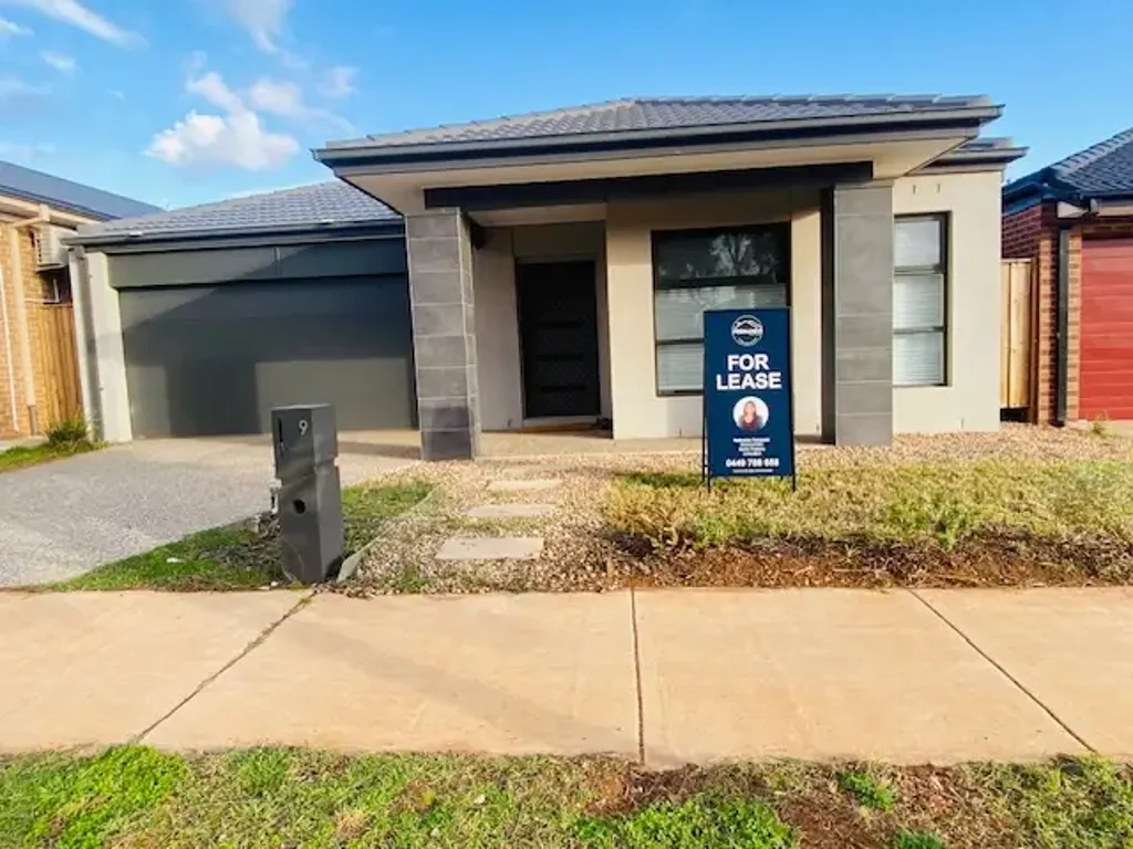 STUNNING FAMILY HOME AWAITS FOR YOU
