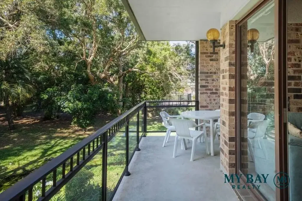 Coastal Living Between Little Beach & Shoal Bay