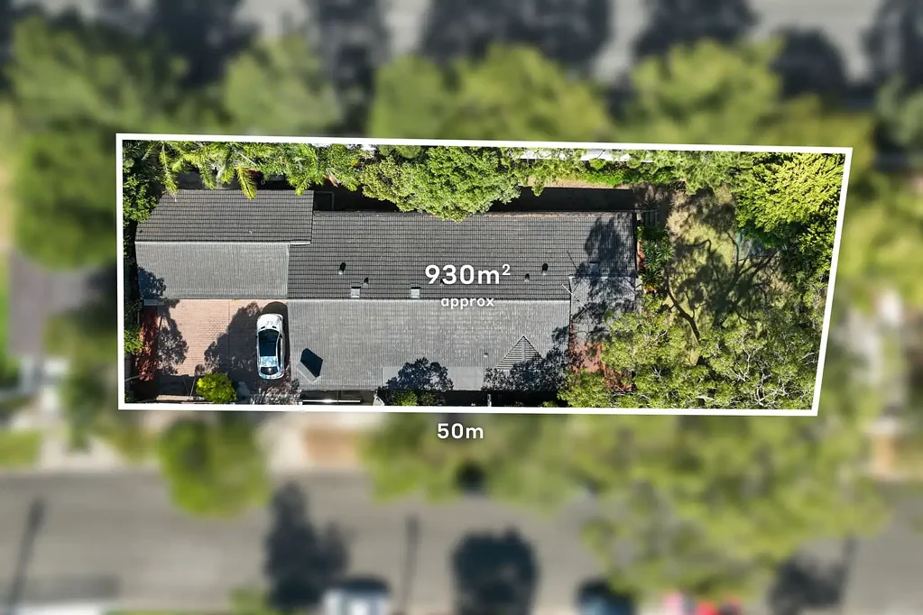 Strathfield 4ห้องนอน Expansive family home on superb 930sqm landholding