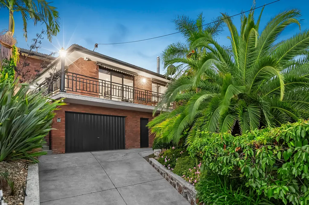 23 Highview Crescent, Macleod, VIC 3085