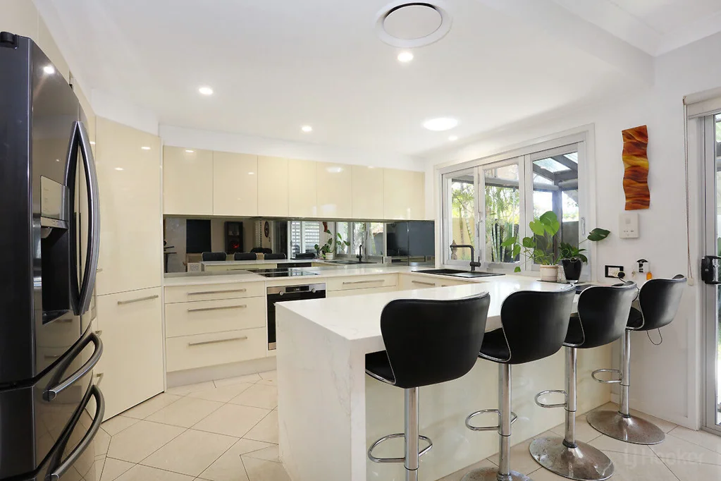 10/411 Oxley Drive, Runaway Bay, QLD 4216
