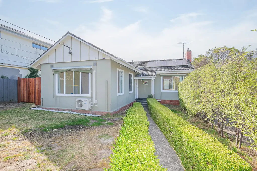 Modern, Low-Maintenance Living in Prime Ashburton Location