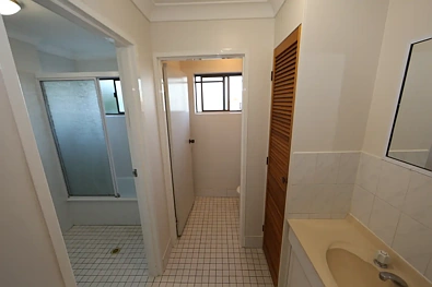 Unit 4/233 Cavendish Rd, Coorparoo, QLD 4151, 2 slaapkamers, 1 badkamers, Unit