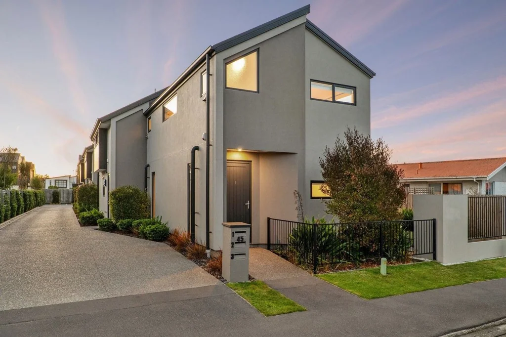 Riccarton, 3 bedrooms