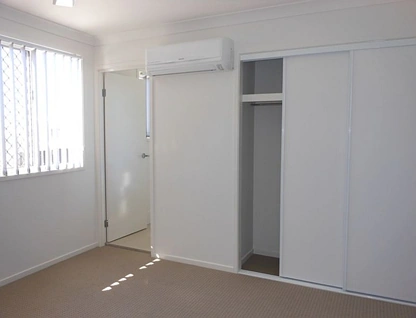 Unit 45/47 McDonald Flat Road, Clermont, Mackay, 4 phòng ngủ, 2 phòng tắm, Apartment
