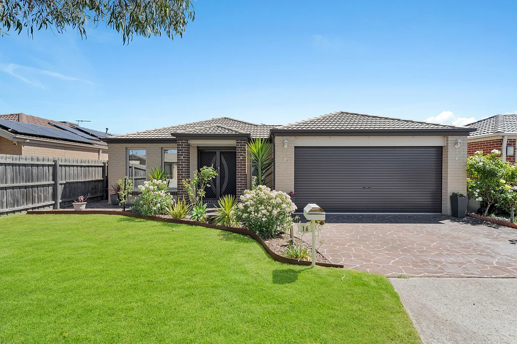 16 Omega Street, Carrum Downs, VIC 3201
