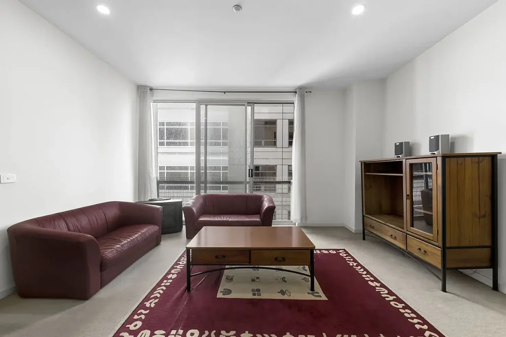 Exceptional 7th Floor Apartment in Iconic Hero Building