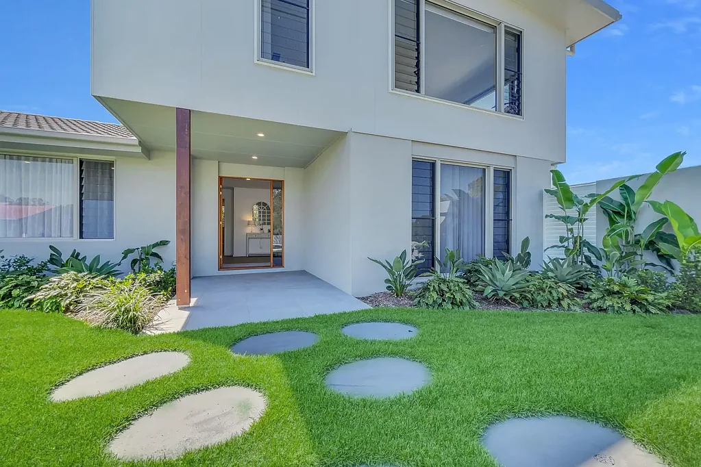 2 Applegin Court, Mooloolaba, QLD 4557
