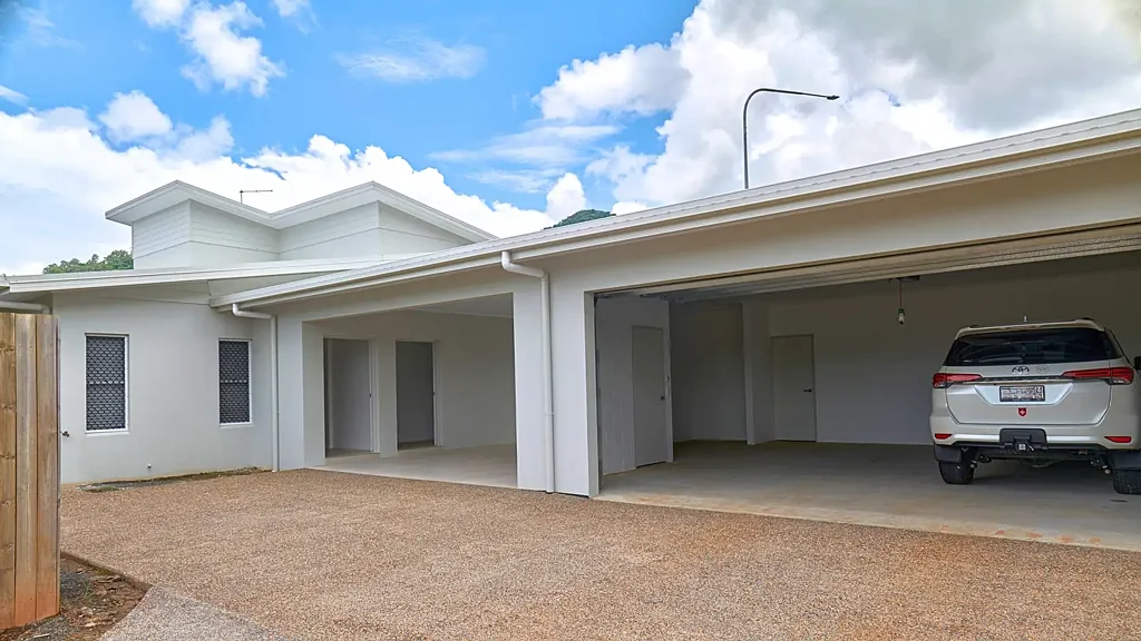 NEW APARTMENT IN PREMIUM REDLYNCH ESTATE