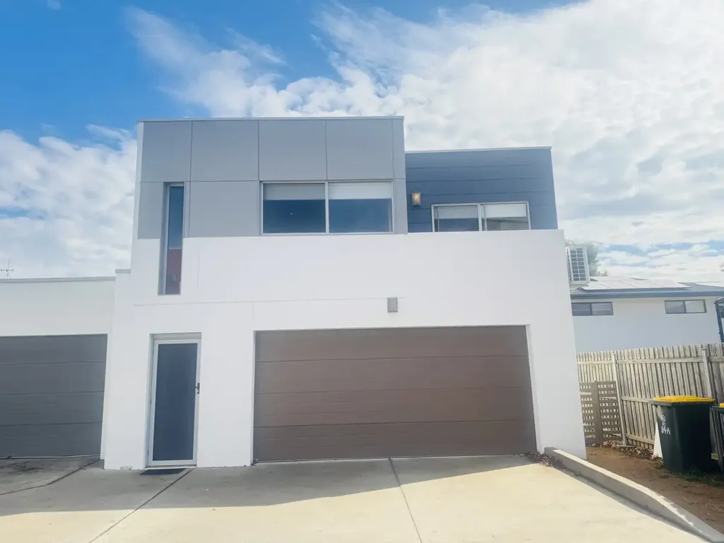 Modern 1-Bedroom Flat in the Heart of Crace