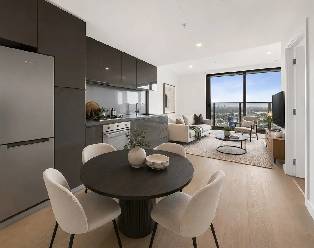 Stylish Southbank Living with Spectacular Views & Storage Cage