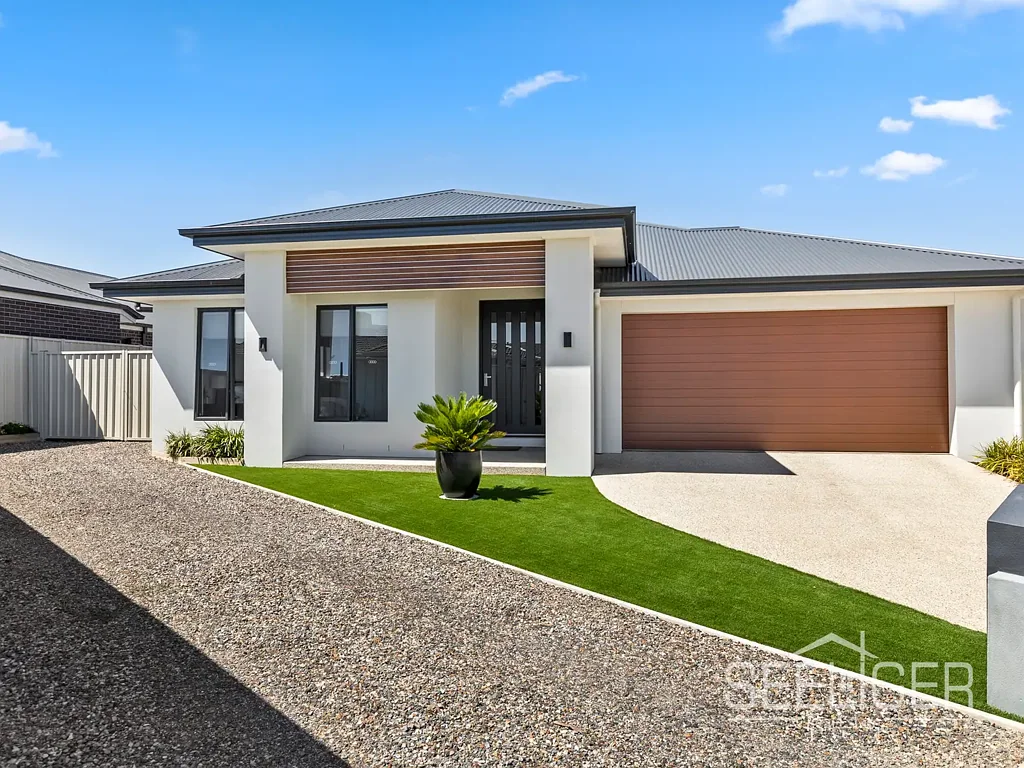 Yarrawonga 4 Bedroom Welcome to a Masterpiece of Modern Living!