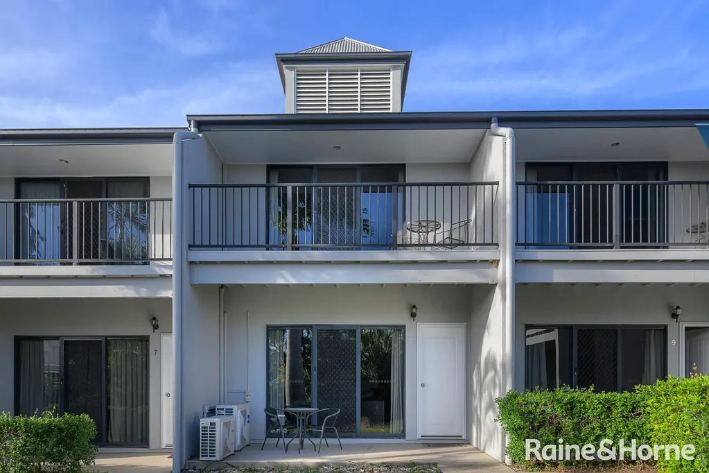8/5 Flinders Parade, Gladstone Central, QLD 4680