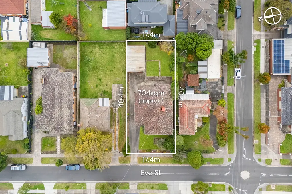 Clayton 4બેડરૂમ Classic Family Home on a Generous Allotment