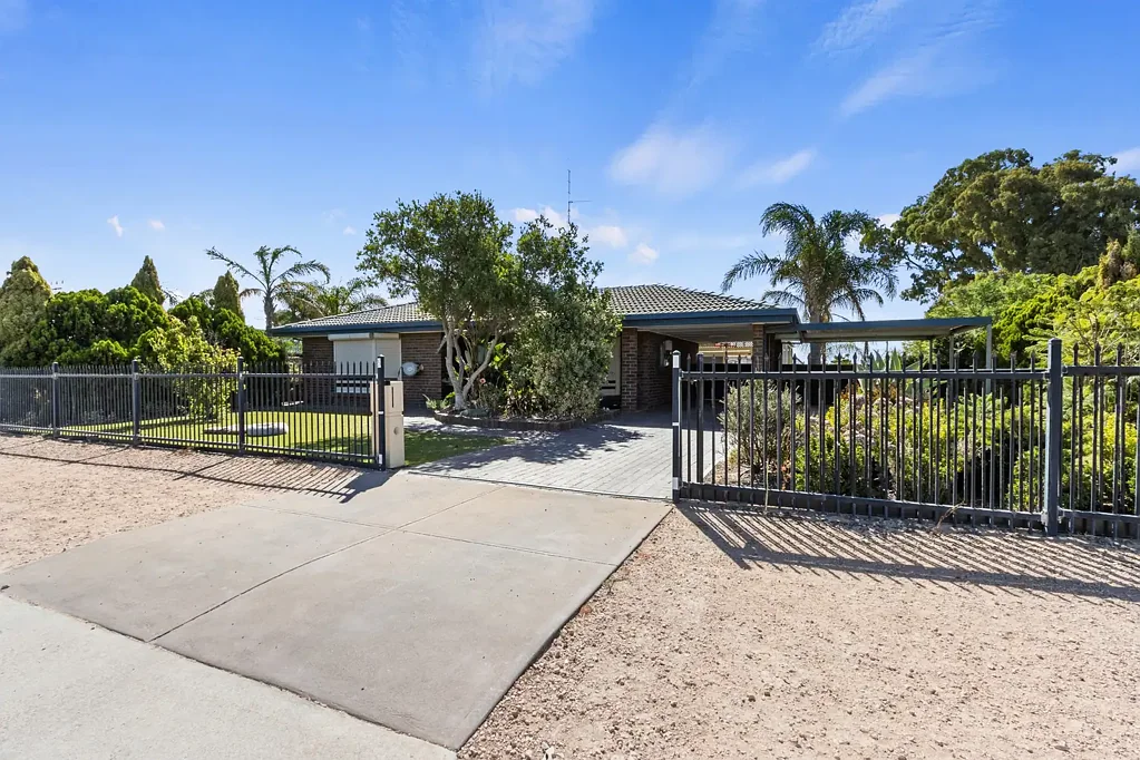 5 Irwine Street, Wallaroo, SA 5556