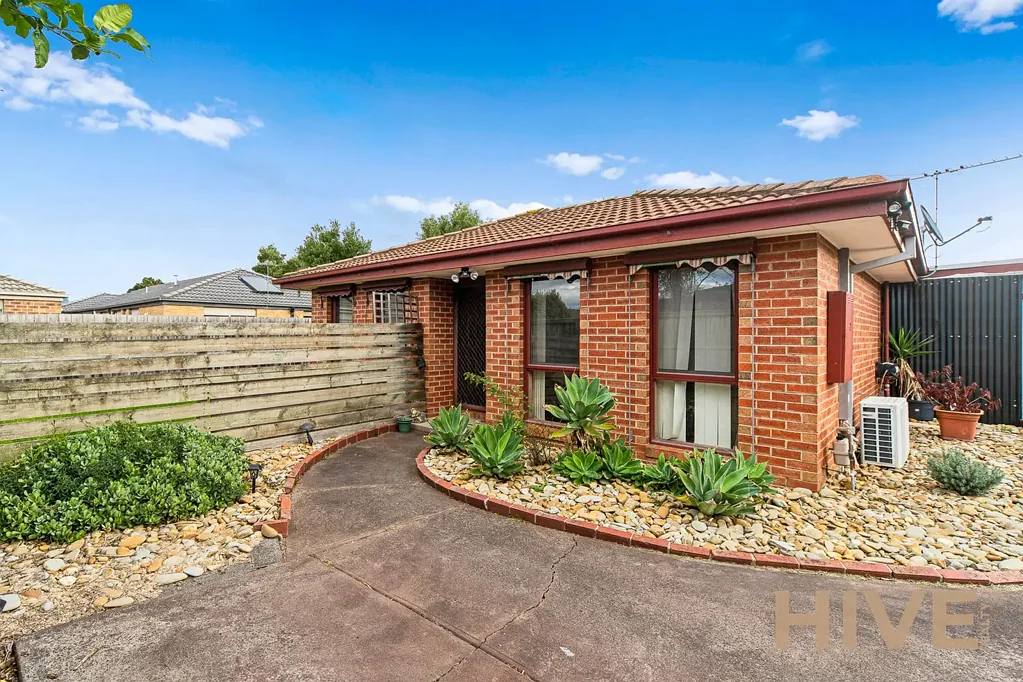 Carrum Downs 3Habitaciones Stylish 3-Bedroom Rear Townhouse with Big Backyard