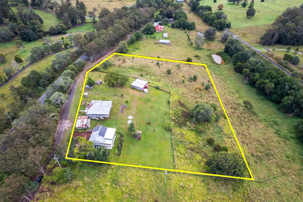 Armstrong Creek 5Kwarto 'Roseland' - A Timeless Country Retreat with Dual Living & Endless Possibilities