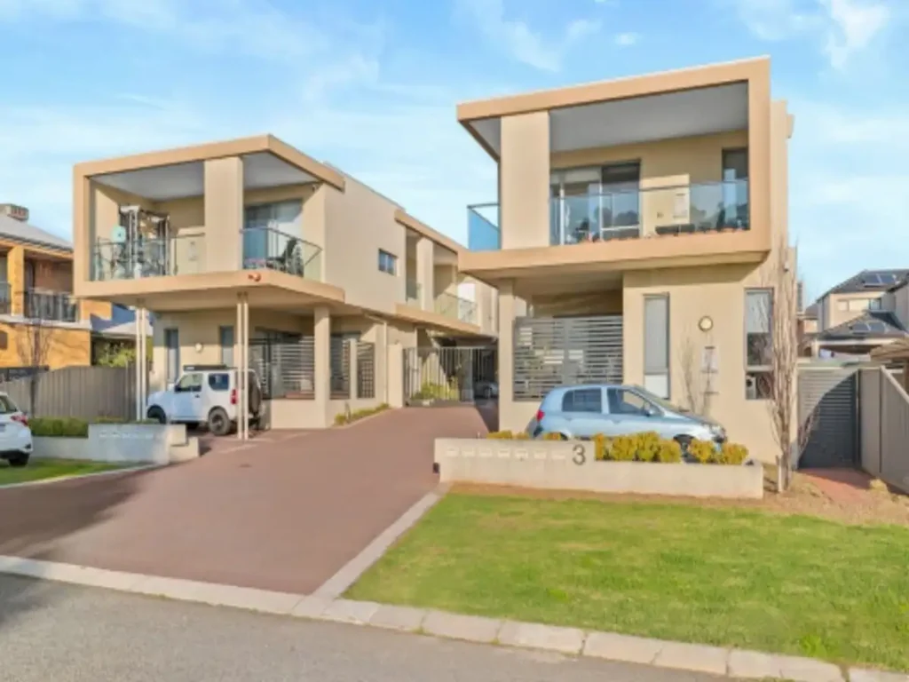 EXQUISITE MODERN LIVING IN AN EXCEPTIONAL LOCATION