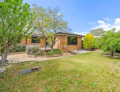 17 Blowering Street, Duffy, ACT 2611, 4 slaapkamers, 2 badkamers, House