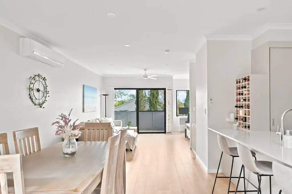 Wooloowin 3ਬੈੱਡਰੂਮ Architecturally Designed with Breathtaking City Views | A Boutique Inner-City Masterpiece