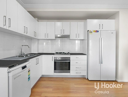 6/23-25 Mayberry Crescent, Liverpool, South Western Suburbs, 2房, 2浴, Apartment